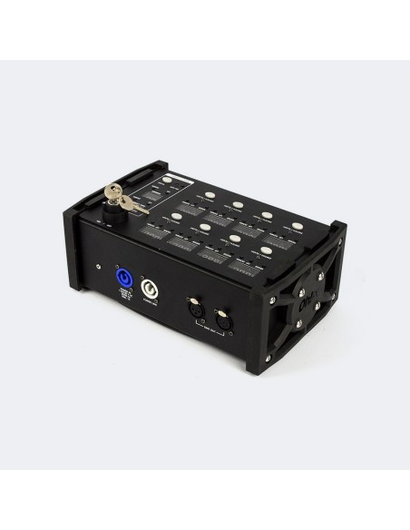 8 CHANNEL DMX PUSHER